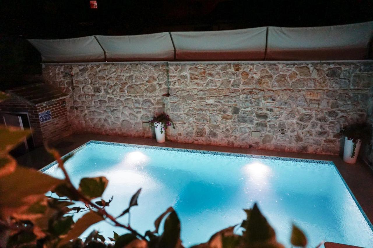 Vila Vinci 1906 ヴルサル エクステリア 写真